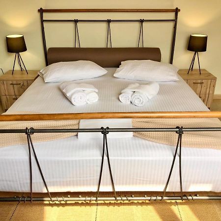 Loft Office House Apartment ดรามา ภายนอก รูปภาพ